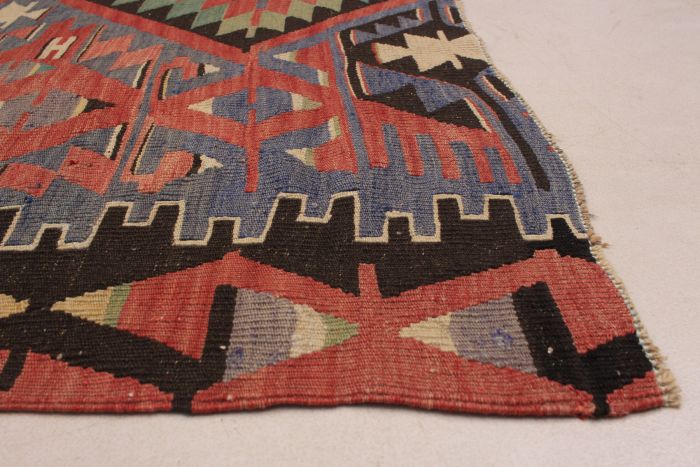 Turkish Sivas 5'1" x 9'6" Flat-Weave Wool Kilim 