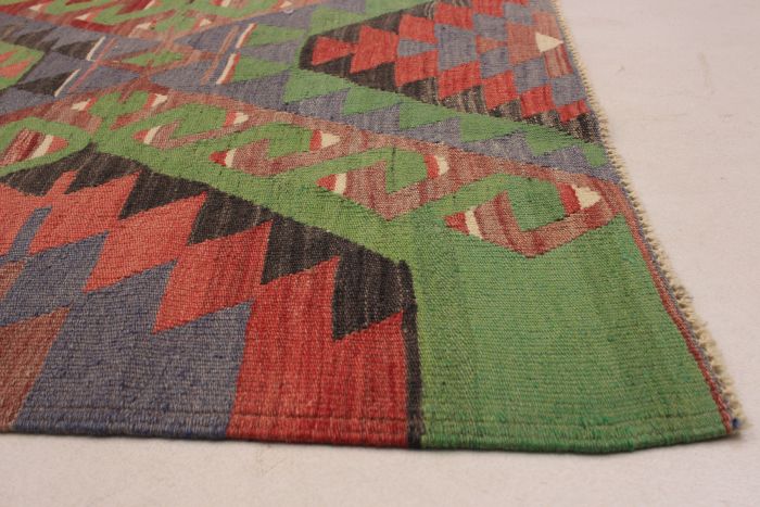 Turkish Sivas 5'10" x 10'8" Flat-Weave Wool Kilim 