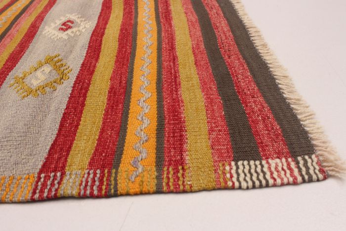 Turkish Kashkoli FW 5'11" x 10'5" Flat-Weave Wool Kilim 