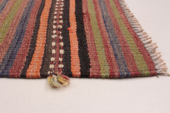 Turkish Boho 4'11" x 10'1" Flat-Weave Wool Kilim 