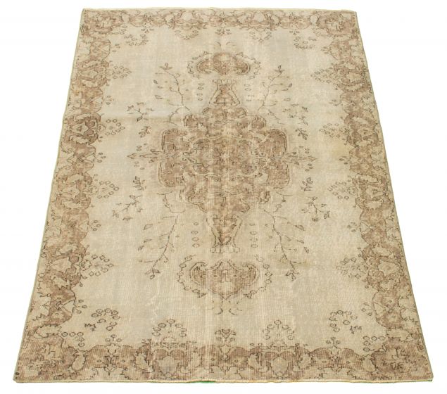 Tapis antalya vintage  5'5" x 7'11" en laine