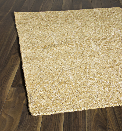 Indian Javier 3'11" x 5'11" Hand Loomed Polyester Rug 