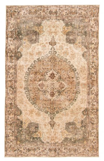 Perisan Style 6'7" x 10'9" Hand-knotted Wool Rug 