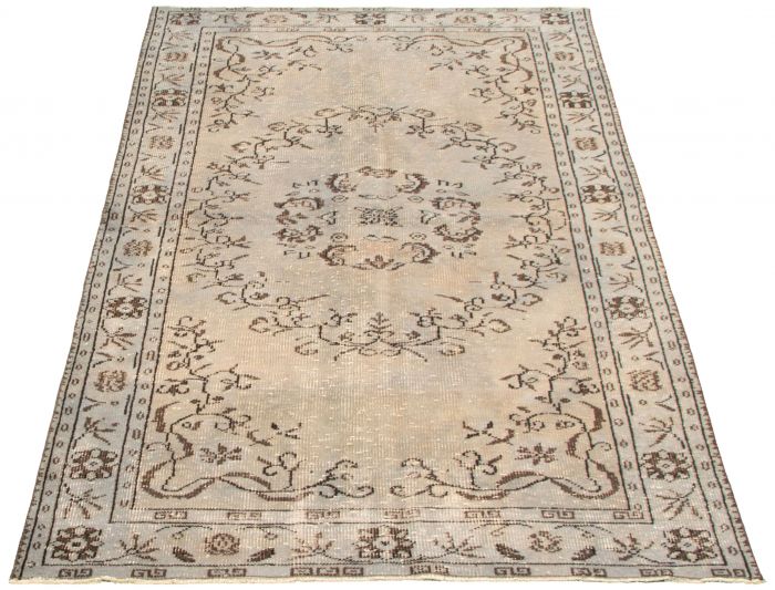 Turkish Color Transition 5'1" x 8'6" Hand-knotted Wool Rug 