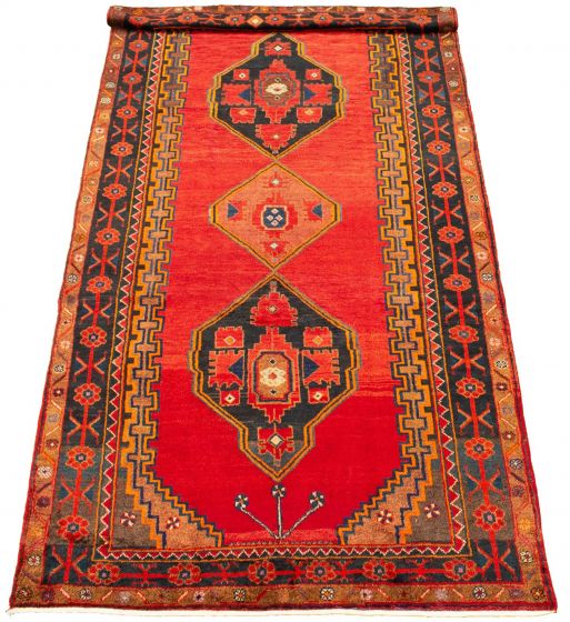 Persian Style 5'3" x 10'4" Hand-knotted Wool Rug 