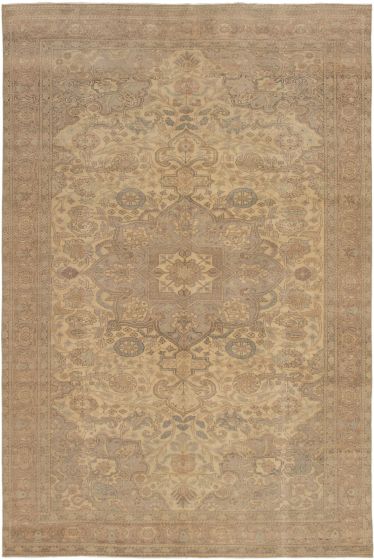 Turkish Antalya Vintage 6'3" x 9'7" Hand-knotted Wool Rug 