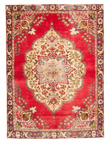 Persian Style 4'6" x 6'7" Hand-knotted Wool Rug 