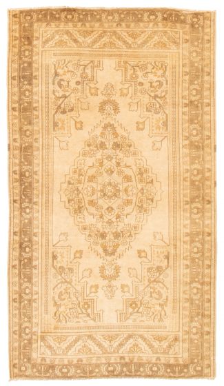 Tapis style persan 5'2" x 9'3" en laine