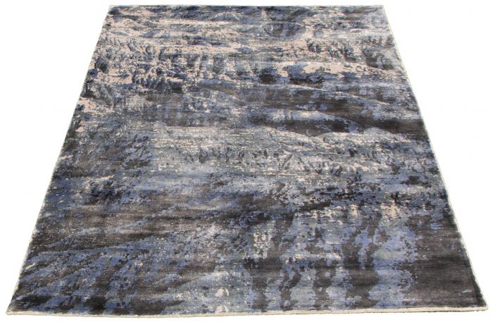 Indian Galleria 5'0" x 7'6" Hand Loomed Viscose Rug 