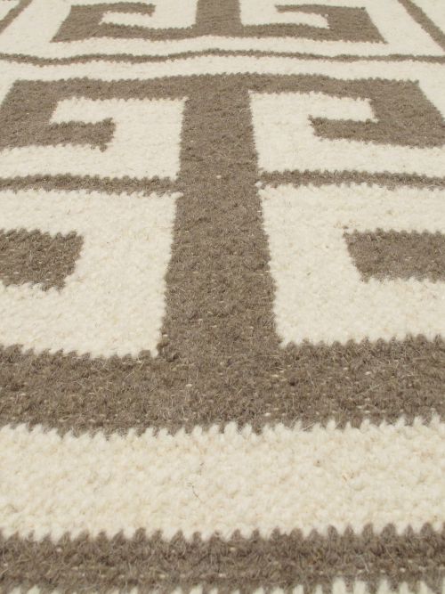 Indian Kerala 5'0" x 8'0" Hand Woven Wool Kilim 