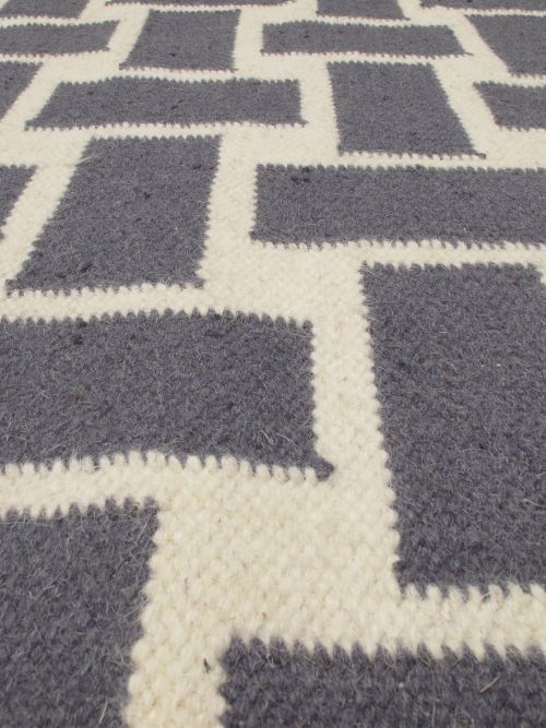 Indian Kerala 5'0" x 8'0" Hand Woven Wool Kilim 