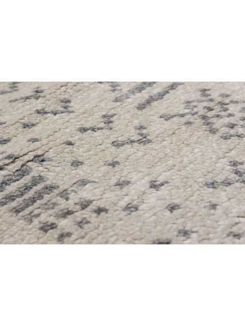 Indian Sari Silk 4'9" x 7'7" Hand-knotted Silk Rug 