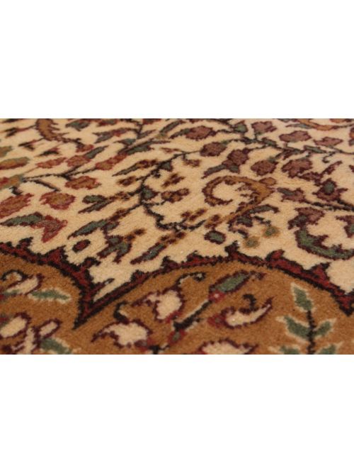 Turkish Hereke 6'5" x 9'10" Hand-knotted Wool Rug 