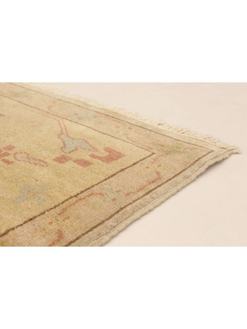 Turkish Authentic Ushak 8'4" x 9'9" Hand-knotted Wool Rug 