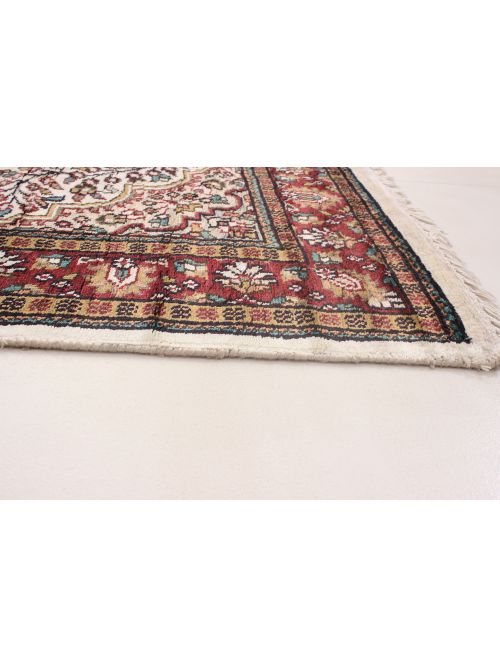 Indian Kashmir 2'8" x 8'6" Hand-knotted Silk Rug 
