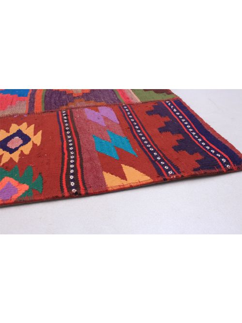 Turkish Anatolia Patch 4'9" x 6'11" Flat-Weave Wool Kilim 