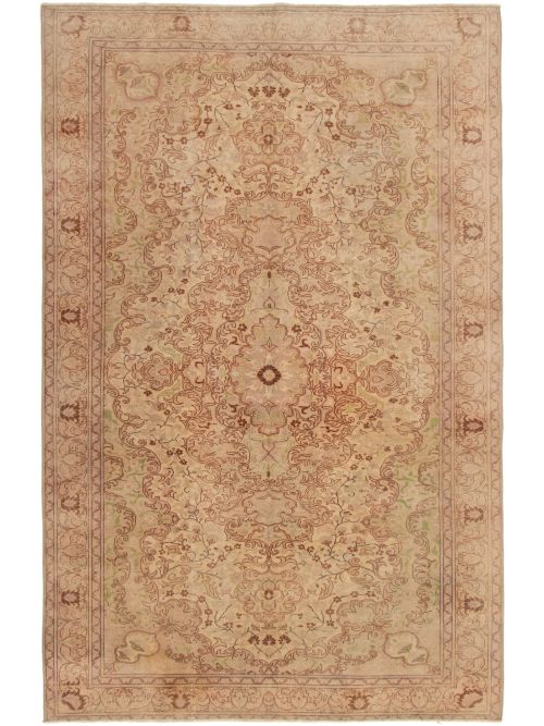 Turkish Antalya Vintage 6'3" x 9'10" Hand-knotted Wool Rug 