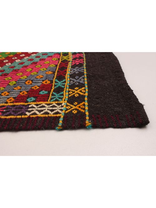 Turkish Yoruk 6'7" x 9'10" Flat-Weave Wool Tapestry Kilim 
