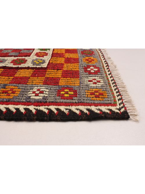 Turkish Yoruk 5'10" x 10'6" Flat-Weave Wool Tapestry Kilim 