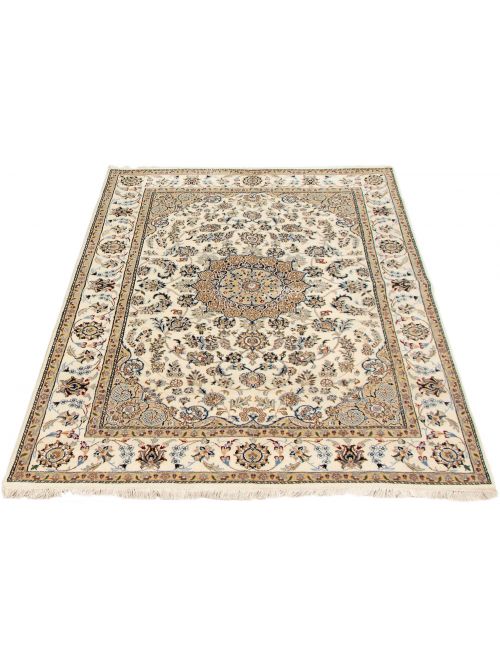 Persian Style Nain 9La 5'6" x 8'2" Hand-knotted Silk, Wool Rug 