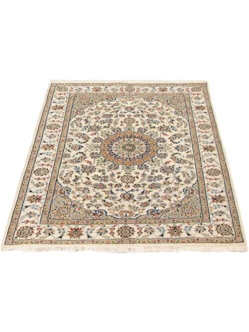 Persian Style Nain 9La 4'9" x 6'5" Hand-knotted Silk, Wool Rug 
