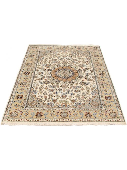 Persian Style Nain 5'9" x 8'1" Hand-knotted Silk, Wool Rug 