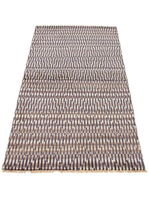 Indian Tangier 5'1" x 8'1" Hand-knotted Wool Rug 