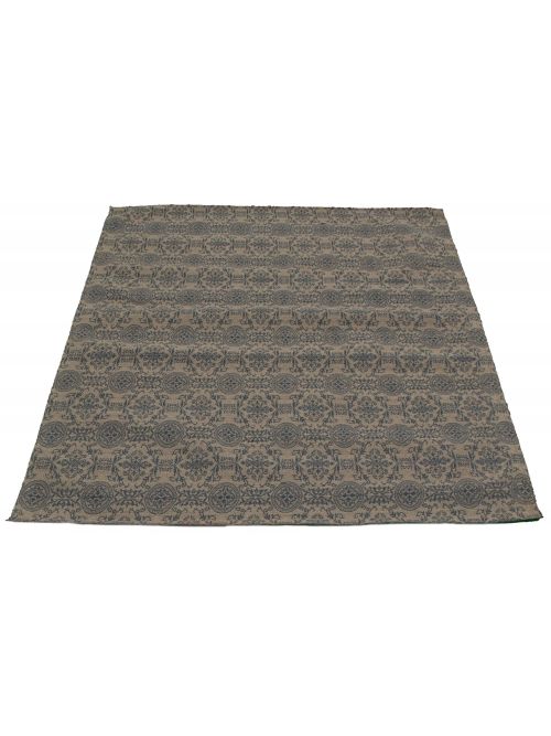 Indian Collage 5'4" x 7'6" Handmade Chenille Rug 