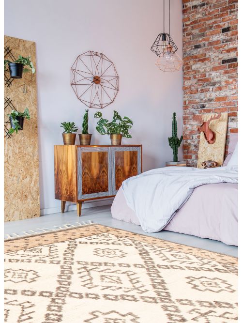 Indian Arlequin 5'7" x 7'10" Hand-knotted Wool Rug 