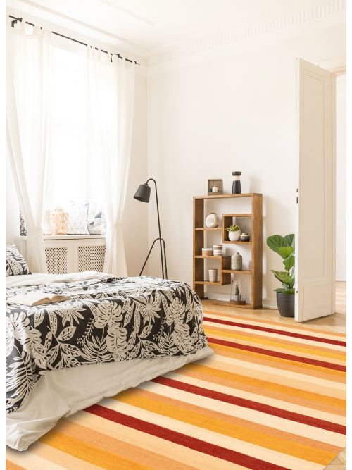 Indian Kalista 7'10" x 9'10" Flat-Weave Wool Kilim 