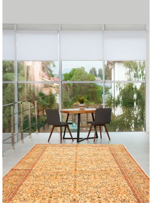 Turkish Kayseri Vintage 6'5" x 9'5" Hand-knotted Wool Rug 