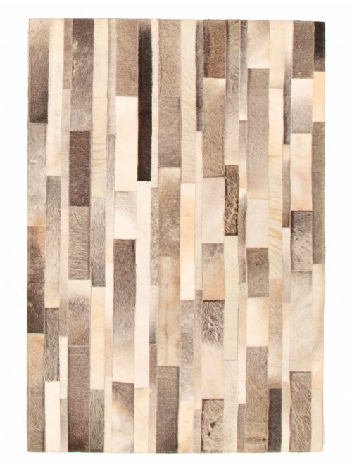 Argentina Cowhide Patchwork 3'10" x 5'9" Handmade Leather Rug 