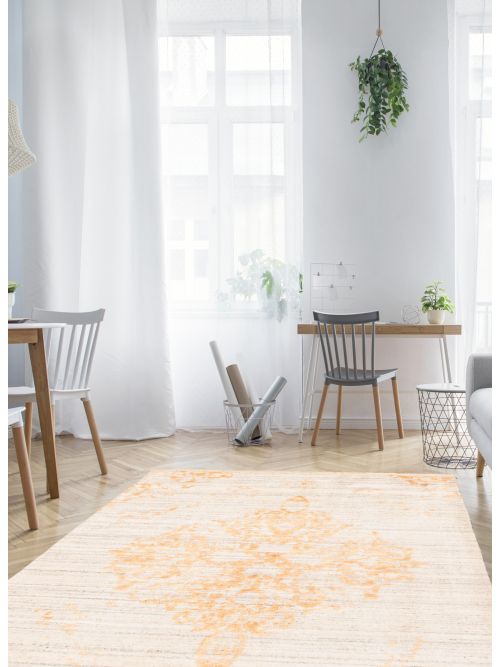Indian La Seda 5'3" x 7'5" Hand-knotted Silk & Wool Rug 