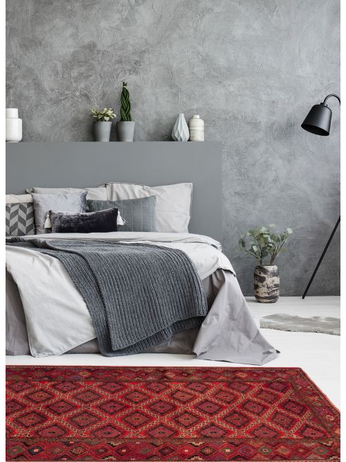 Persian Style 4'10" x 12'9" Hand-knotted Wool Rug 