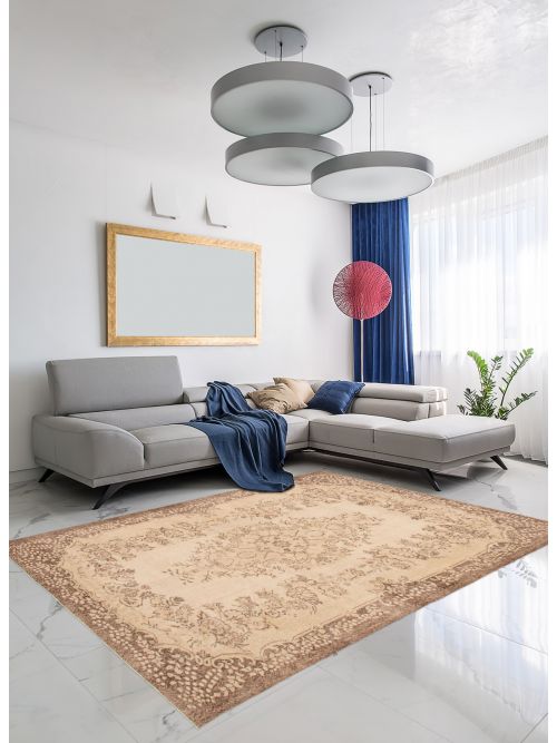 Turkish Antalya Vintage 6'2" x 10'1" Hand-knotted Wool Rug 