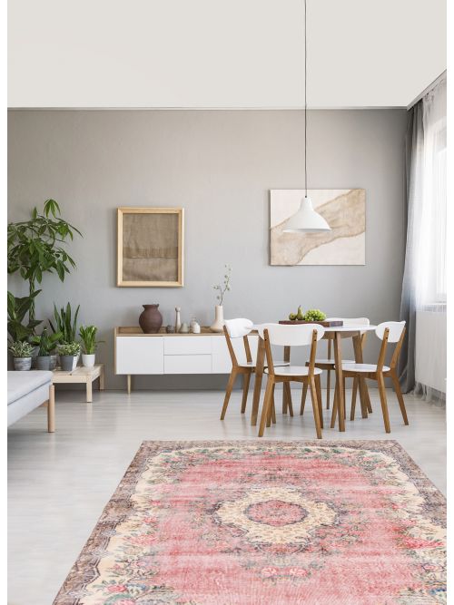 Turkish Antalya Vintage 5'7" x 8'8" Hand-knotted Wool Rug 