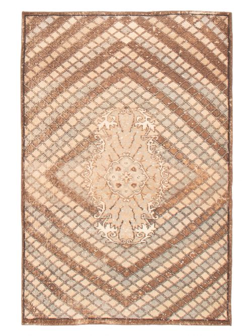 Turkish Antalya Vintage 3'10" x 5'9" Hand-knotted Wool Rug 