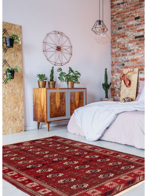Turkmenistan Turkman 4'2" x 5'10" Hand-knotted Wool Rug 