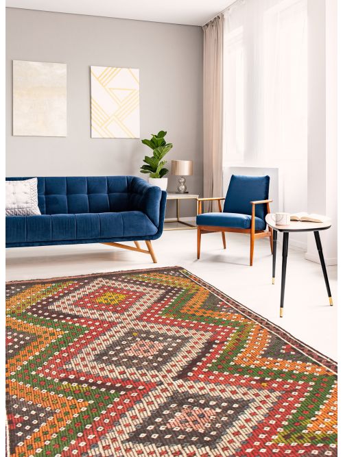 Turkish Konya 5'9" x 10'0" Flat-Weave Wool Tapestry Kilim 