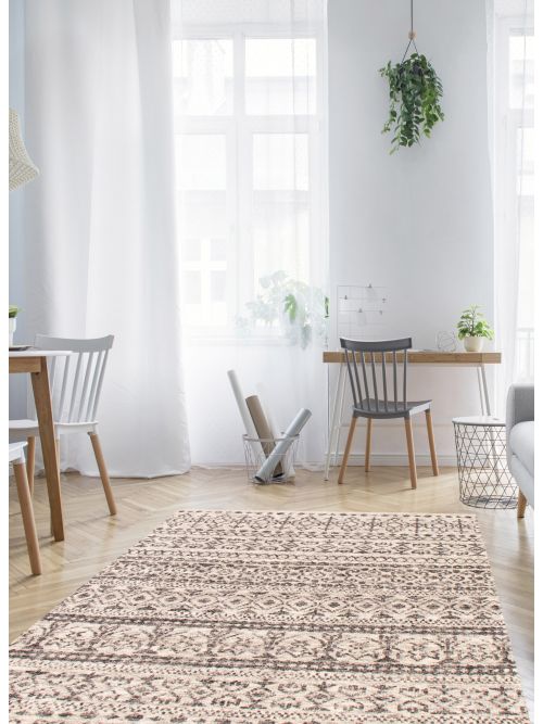 Indian Tangier 5'0" x 7'10" Hand-knotted Wool Rug 