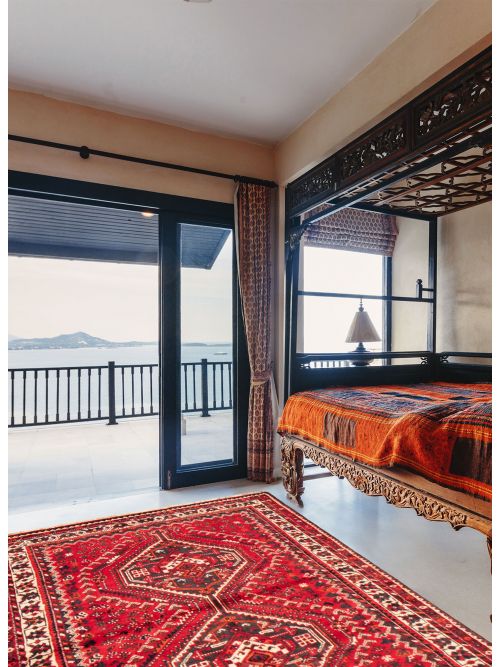Tapis style persan 5'3" x 6'5" en laine
