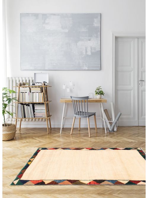 Tapis style persan kaskhuli gabbeh 3'11" x 6'5" en laine