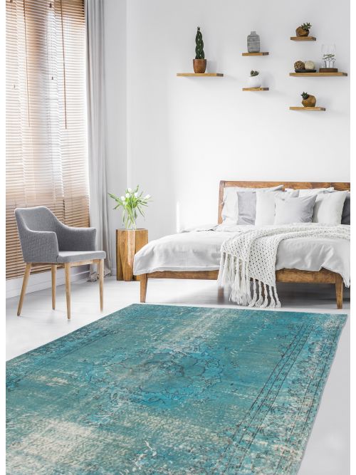 Turkish Color Transition 5'10" x 8'5" Hand-knotted Wool Rug 