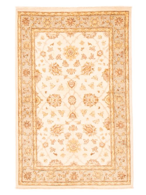 Tapis chobi 4'1" x 6'3" en laine