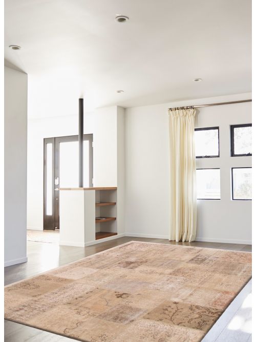 Turkish Color Transition Patchwork 6'9" x 9'10" Hand-knotted Wool Rug 