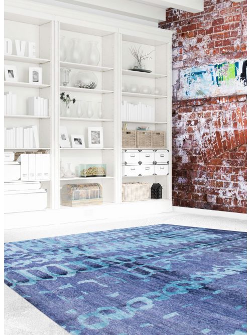 Nepal Aurora 8'0" x 10'0" Hand-knotted Silk Rug 