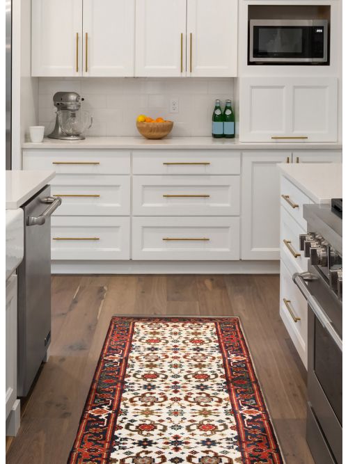 Indian Serapi Heritage 2'7" x 7'11" Hand-knotted Wool Rug 