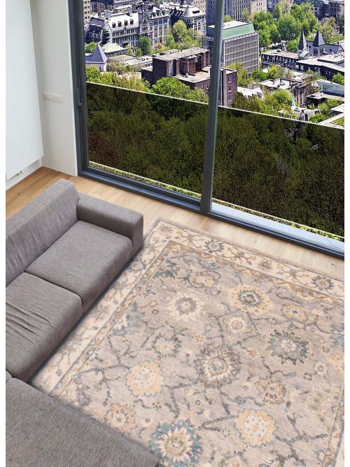 Indian Jules Serapi 7'9" x 10'5" Hand-knotted Wool Rug 