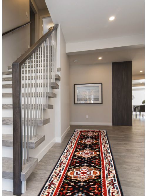 Indian Serapi Heritage 2'5" x 11'9" Hand-knotted Wool Rug 