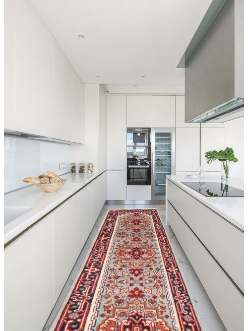 Indian Serapi Heritage 2'6" x 11'9" Hand-knotted Wool Rug 